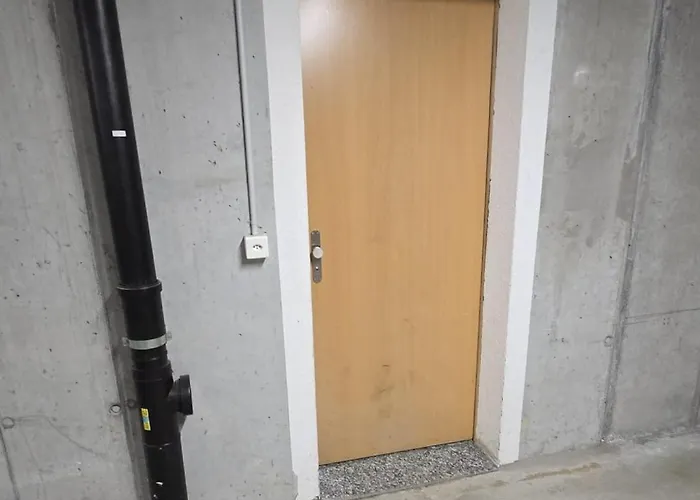 Anessa 26 - Neuwertig, Super Aussicht * 로이커바드